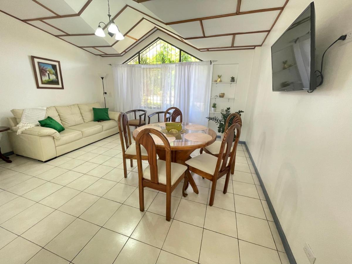 3 Min From Sjo Airport Kaeli Villa Alajuela Kültér fotó